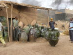 Au Sud Du Maroc L Envoutante Poterie Verte De Tamegroute DATCHA Paris