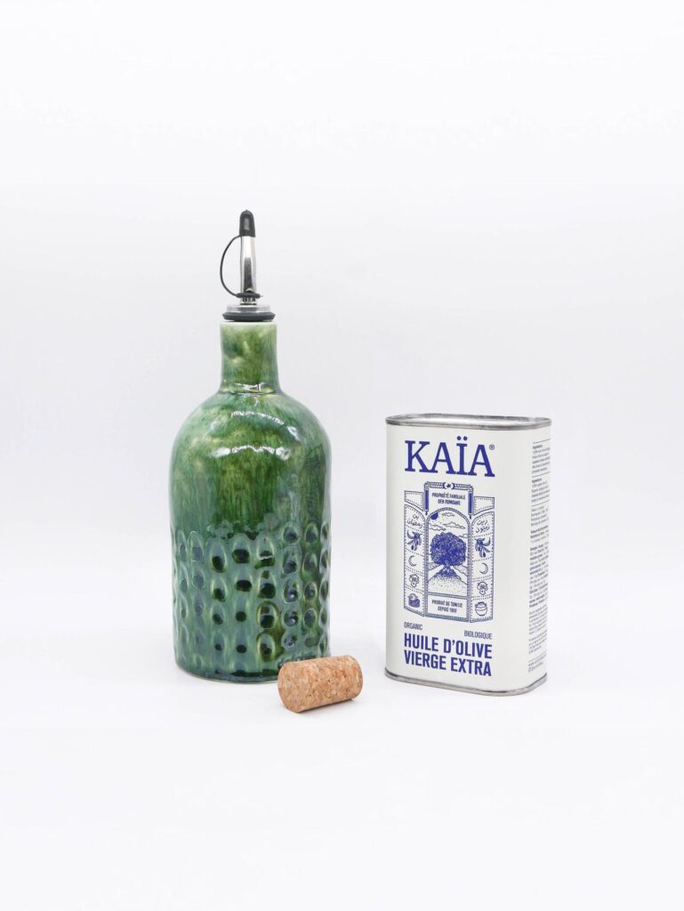 Huilier en céramique vert et bidon d'huile d'olive bio Kaïa