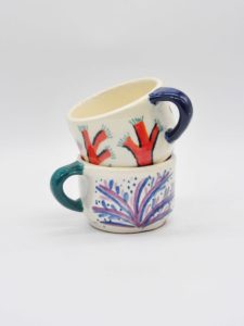 Tasse avec motifs algues et coraux, décoration marine, vaisselle artisanale, vaisselle méditerranéenne, céramique espagnole